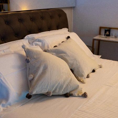 Mazzini Luxury Jacuzzy Suite คาตาเนีย ภายนอก รูปภาพ